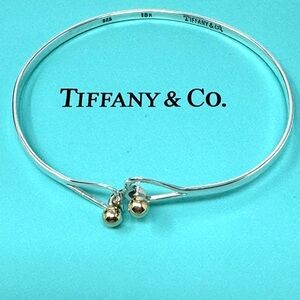 Authentic Tiffany & co. 18K YG Heart Hoock Bangle Bracelet.